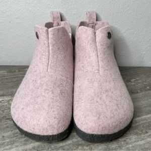 Brand new Birkenstock size 9